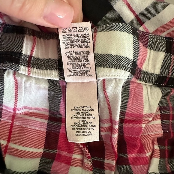 VICTORIA’S SECRET PINK PLAID FLANNEL PAJAMAS SET TOP LARGE & BOTTOM XL - Picture 6 of 7